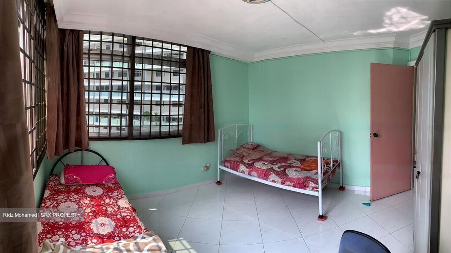 Blk 162 Yung Ping Road (Jurong West), HDB Executive #480384731